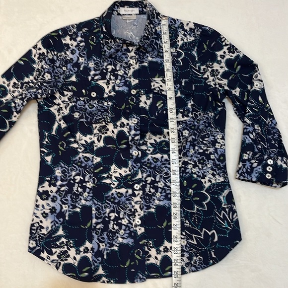 Van Heusen 100% Cotton 3/4 Sleeve Top with Adjustment Sleeve Multicolored Print - Picture 9 of 14